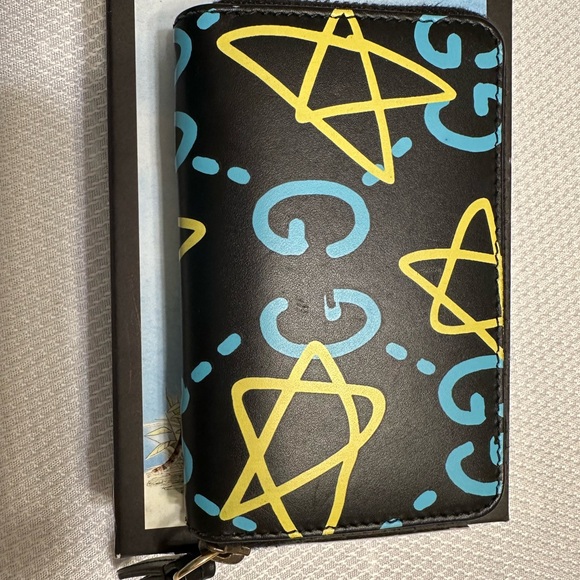 Gucci Ghost Zippy Wallet - Picture 2 of 16